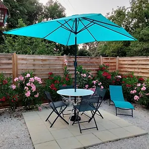  Hébergement de vacances L'annexe Endroit Zen Et Chaleureux. Jacuzzi Exterieur France
